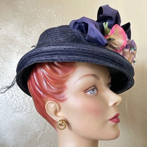 FGETCHING 1950s' NAVY STRAW HAT + FABRIC PANSIES, TAFFETA BOWS & VEILING